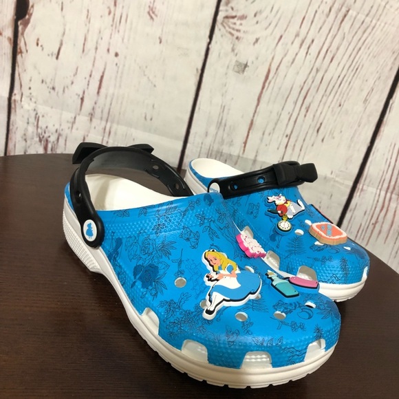 CROCS Shoes - CROCS x Disney Alice in Wonderland limited edition classic Clog in size 7